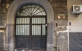 A Due Passi Dall'Orto Botanico Di Napoli By Wonderful Italy